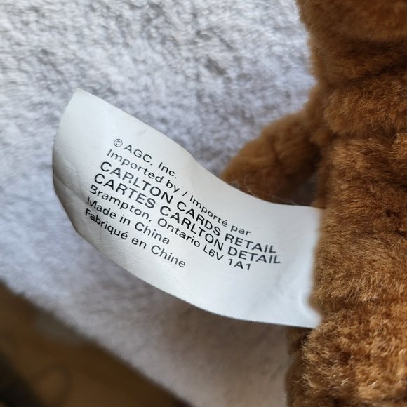 Carlton Cards Plush Bulldog with bone Class of 2000 With Tags see pictures - Picture 7 of 10